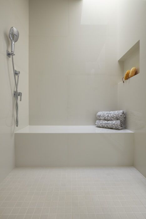 Pearl White Polished 24x24_Touch Snow 2x2